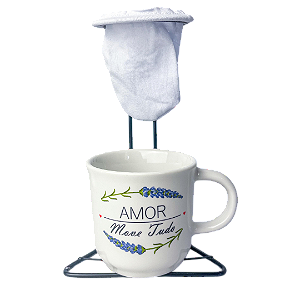 Kit xícara mais coador Amor Move Tudo em porcelana 200ml