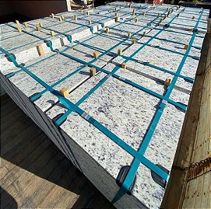 Piso de Granito Branco Dallas Light Polido 60x60cm M²