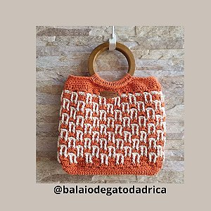 Bolsa de mão- modelo Outono- feita em crochê em fio de algodão- dica de presente