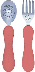 Jogo de Colher e Garfo Anatômico Coral com Case - Marcus & Marcus