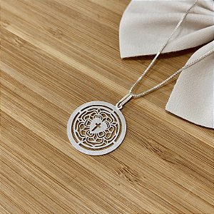Gargantilha Medalha com Cruz Prata 925  - CPR70