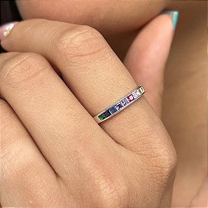 Anel  Cravejado com Zircônias Coloridas Prata 925 - APR145