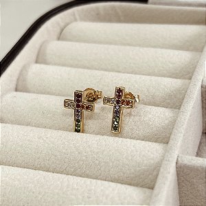 Brincos Crucifixo com Pedras Coloridas Semijoias 18k 13mm - MB759