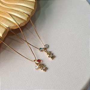 Gargantilha com Menino e Menina Semijoia 18k - MC936