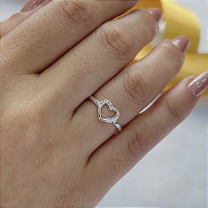 Anel Coração Vazado com Zircônias Prata 925 - APR263