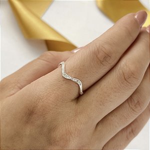 Anel Ondulado Cravejado Prata 925 - APR287