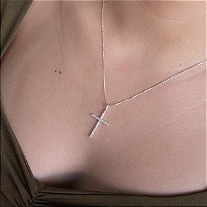 Gargantilha Cruz Cravejada Prata 925 - CPR842