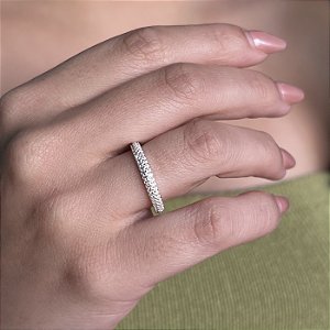 Anel Cravejado com Zircônias Prata 925 - APR313