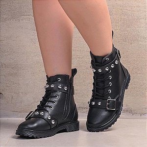 Bota Cássia Elen