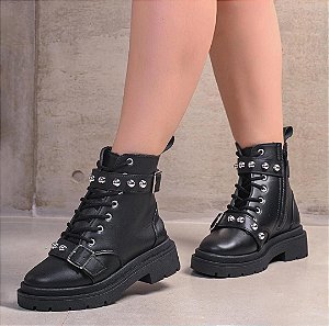 Bota Ammy Lee