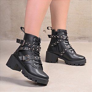 Bota Patt Smith