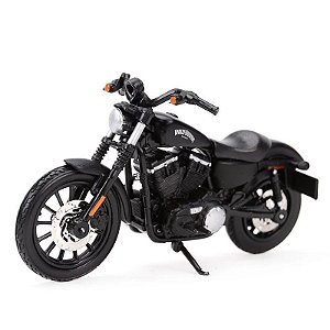 Miniatura Harley-Davidson 2014 Sportster 883 Iron - Preta - Série 33 - Maisto 1:18