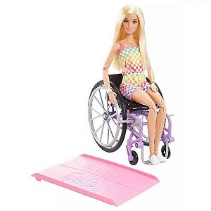 Boneca Barbie Fashion Cadeira de Rodas Mattel HJT13
