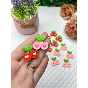 Aplique de Resina Cereja com Coração - Unidade rosa bebe