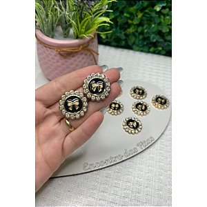 Aplique Chaton Redondo com Lacinho e Fundo Preto - Unidade