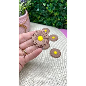 Aplique Emborrachado Flor Estilo Margarida Marrom com Amarelo - Unidade