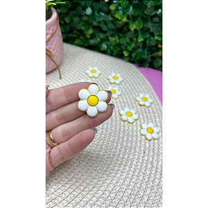 Aplique Emborrachado Flor Pequena Branca com Amarelo - Unidade