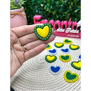 Aplique Emborrachado Coração com Pesponto Amarelo e Verde - Unidade