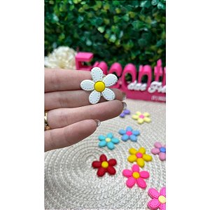 Aplique Emborrachado Flor com Pesponto Pequena Branca - Unidade