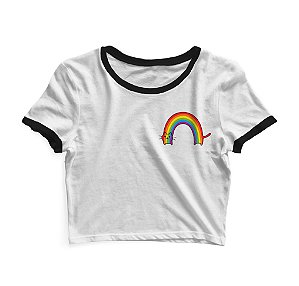 Cropped Blusinha As Braba Gato Arco Iris Lateral Branco Viés Preto