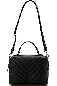 BOLSA MÉDIA EM MATELASSÊ - 399 - SOFT PRETO