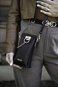 BOLSA COURO PEQUENA ESTRUTURADA PARA CELULAR PRETO CÓD-668
