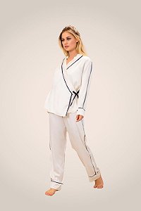 Pijama comprido de mangas longas em viscose acetinada pesada (seda) da linha JOSEY