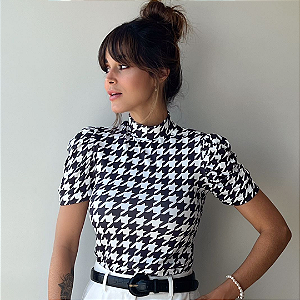 BLUSA PRINCESA GOLA ALTA TL PIED PRETO