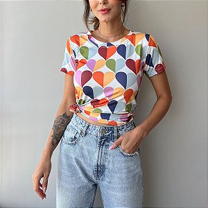 TSHIRT BASIC TL CORAÇÕES BICOLOR
