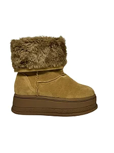 Babi - Bota Cozy Plataforma com Pelo Camurça Caramelo