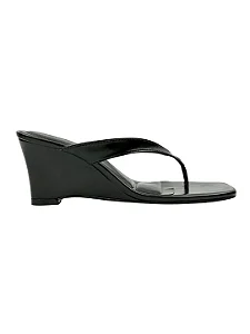 Mila - Tamanco Feminino Dedo Anabela Preto