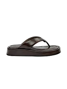 Gigi - Tamanco Feminino Flatform Tira em Dedo Café