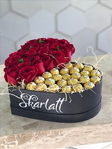 Box em formato de coração metade ferreiro metade rosas vermelhas com escrita personalizada