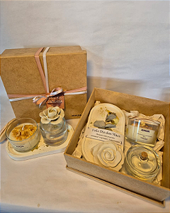 Caixa Amor: vela+ difusor + base + escalda-pés + caixa | Jasmim