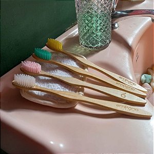 Kit Anual Escova de Dentes Ecobambu (4 escovas) - Adulto e Infantil