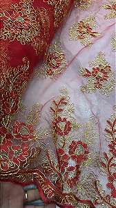 Tule Vermelho com Dourado Luxo