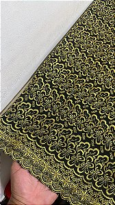 Lesse Preto com Dourado Bordado