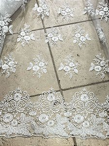 Tule Branco Bordado