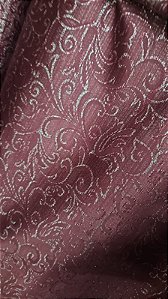 Jacquard Vinho com Prata