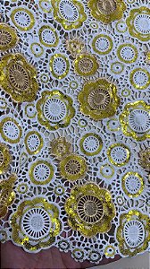 Africano Branco com Dourado Bordado*