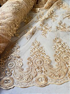 Tule Dourado Bordado