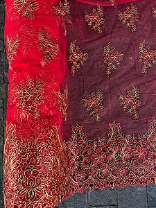 Tule Vermelho com Dourado Bordado