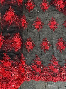 Tule Preto com Vermelho Bordado