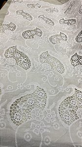 Rechilieu Branco Bordado