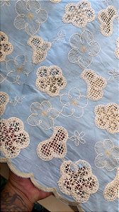 Rechilieu Azul Bordado