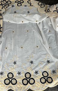 Lesse Branco Off Bordado