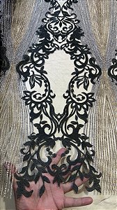 Tule Preto com Dourado Bordado