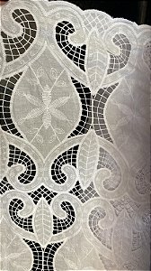 Rechilieu Branco Bordado