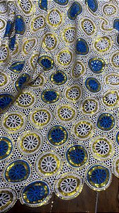 Africano Branco com Azul Bordado