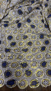 Africano Branco com Azul Bordado